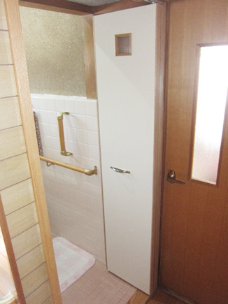 豊橋　Ｔ邸　トイレ開き戸を折り戸に変更